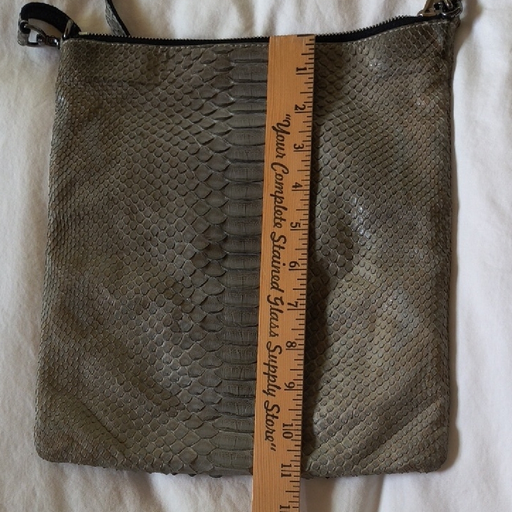 Elisabeth Weinstock Grey Toyko Snakeskin Crossbody Bag / fold over clutch - Picture 9 of 12
